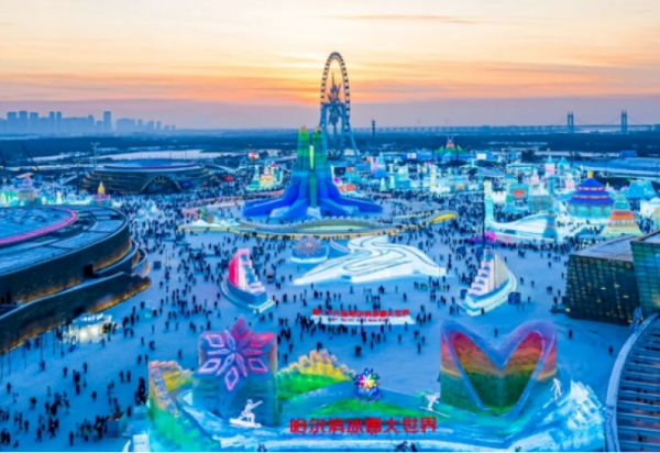 哈尔滨冰雪大世界的冰雕,除了YYDS还能这样夸!