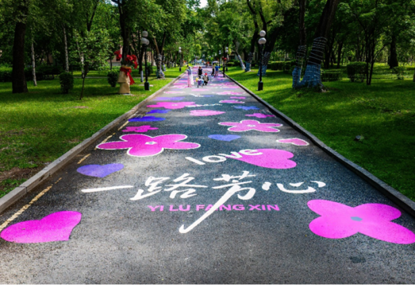 6月26日 看《遇见·哈尔滨》首演 漫步首条沿江网红街 这种浪漫只有哈尔滨才有