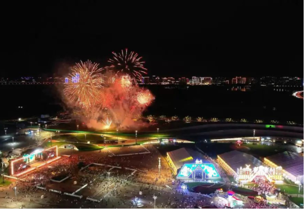 明晚（7月13日）”火凤凰飞天“表演将续写夏夜华章