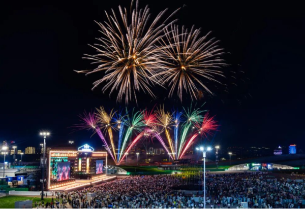 【预约入园】烟花无人机、烟花秀、全国非遗展、门票伴手礼免费送……冰雪大世界与您一起庆国庆迎中秋