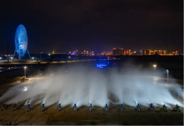 造雪启动 哈尔滨冰雪大世界开始雪雕建设前准备工作