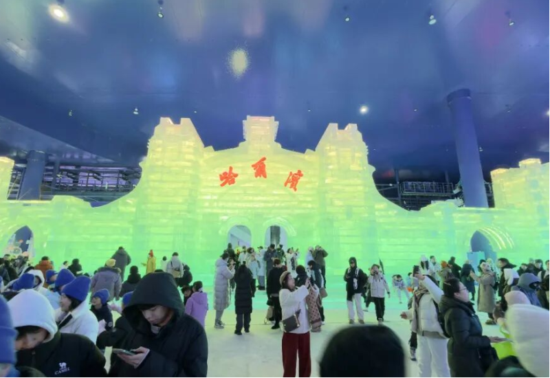 梦幻冰雪馆门票低至133元/张，哈尔滨冰雪大世界“东北超”福利超给力！