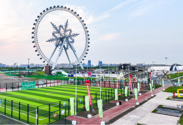 “五一”运动好去处，哈尔滨冰雪大世界足球场、篮球场免费开放！