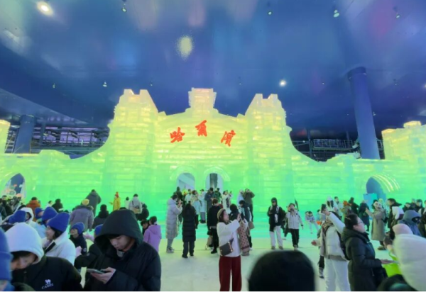 多种优惠福利任选 梦幻冰雪馆邀您畅享四季冰雪欢乐