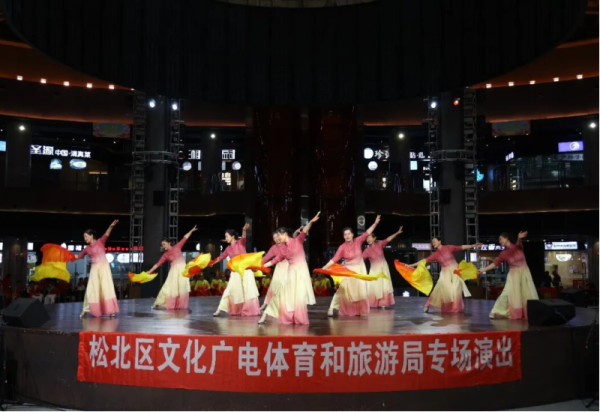 初夏添雅趣 文艺绽冰城 冰雪美食馆迎来两场专场公益演出